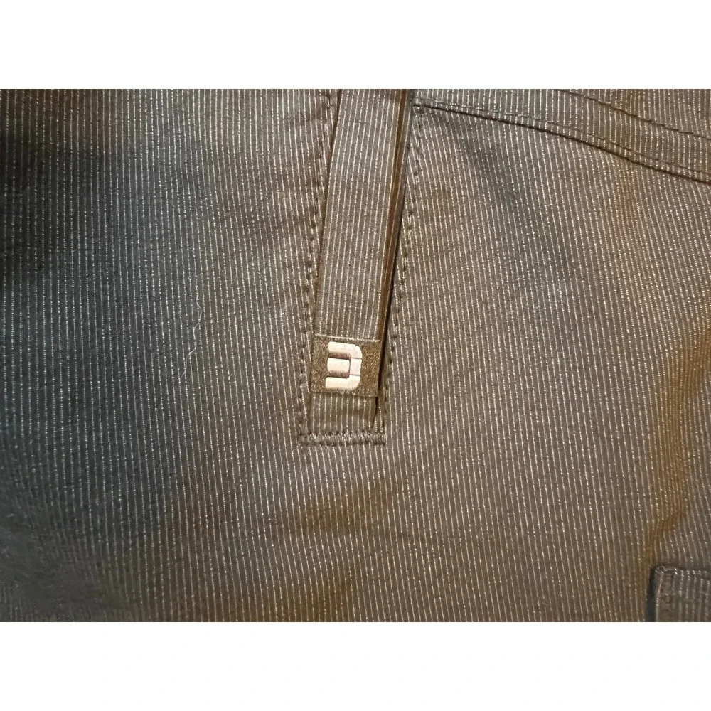 TravisMathew Beck Golf Shorts Mens 36 Dark Grey Micro Stripe Performance Stretch - Picture 6 of 7